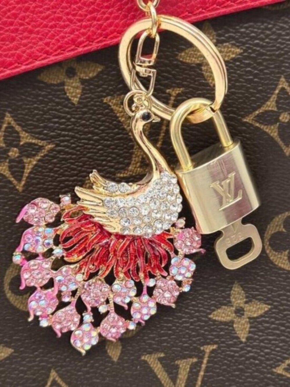 Louis Vuitton Authentic Gold Lock & Key 🔑 Bag Charm + Unbranded Keychain - Picture 4 of 9